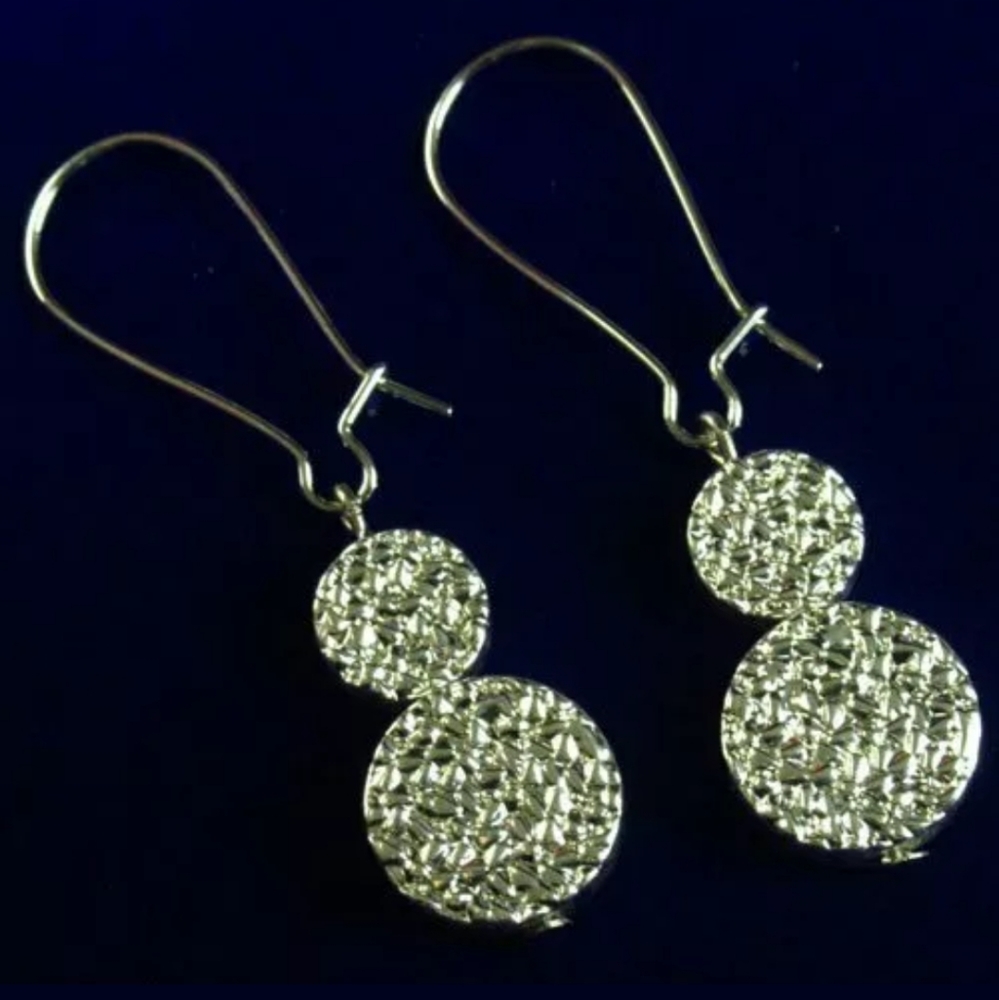 New Hematite Dangle Silver Earrings.